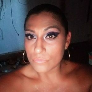 Meet your Posher, Aurora